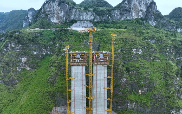 ?塔立山河！徐工塔機(jī)挑戰(zhàn)“世界之最”